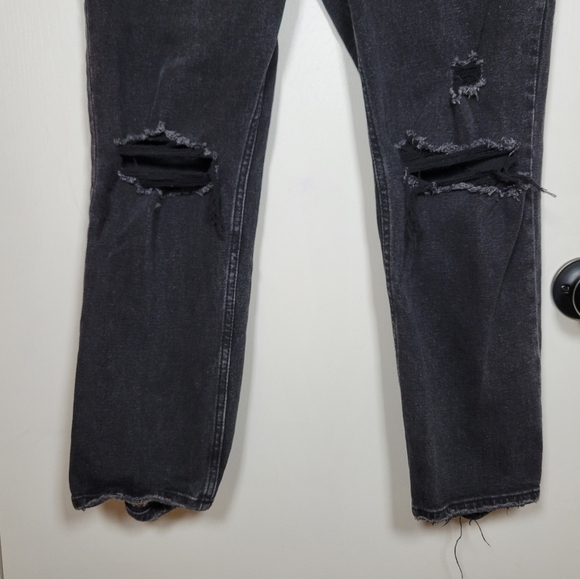 Abercrombie & Fitch Ultra High Rise Ankle Straight Jeans Size 28/6S Black - Picture 2 of 8